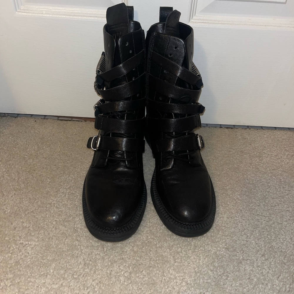 DKNY Black Leather Ita Buckle Boot, size 10, EUC - Picture 5 of 9
